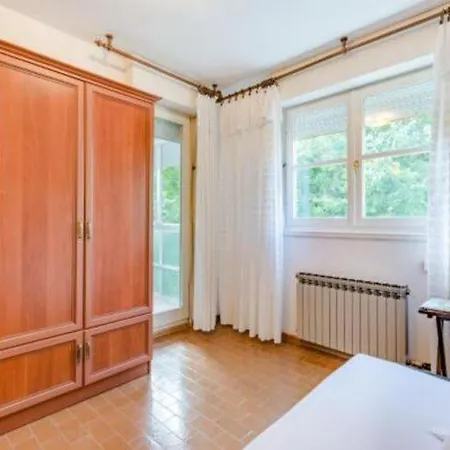 Gordana St - One Bedroom Split